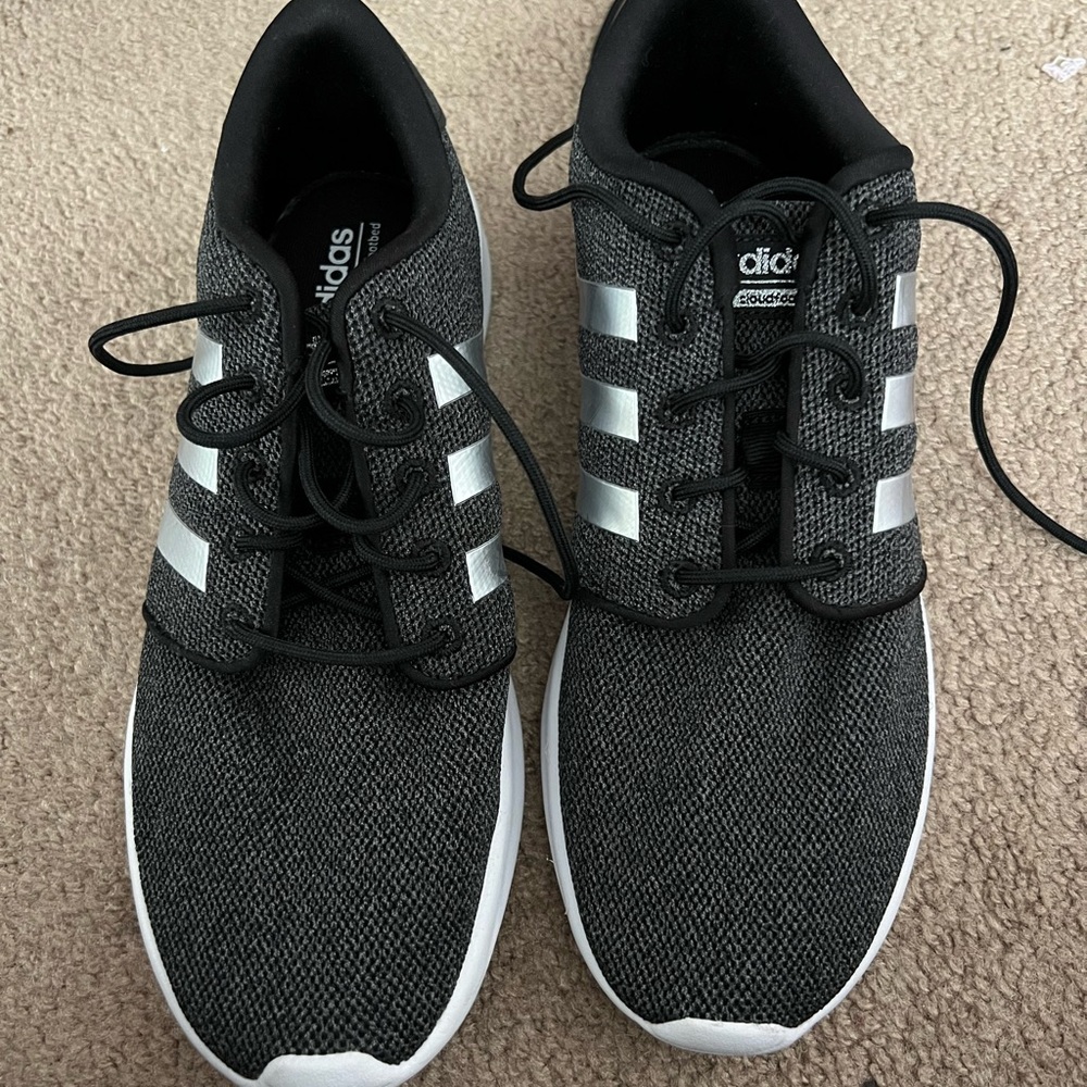 Women’s Adidas Cloudfoam Sneakers - Size 8.5